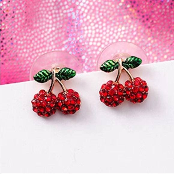 NWT 1 pair Adorable Red Stud Earrings. - Picture 3 of 5